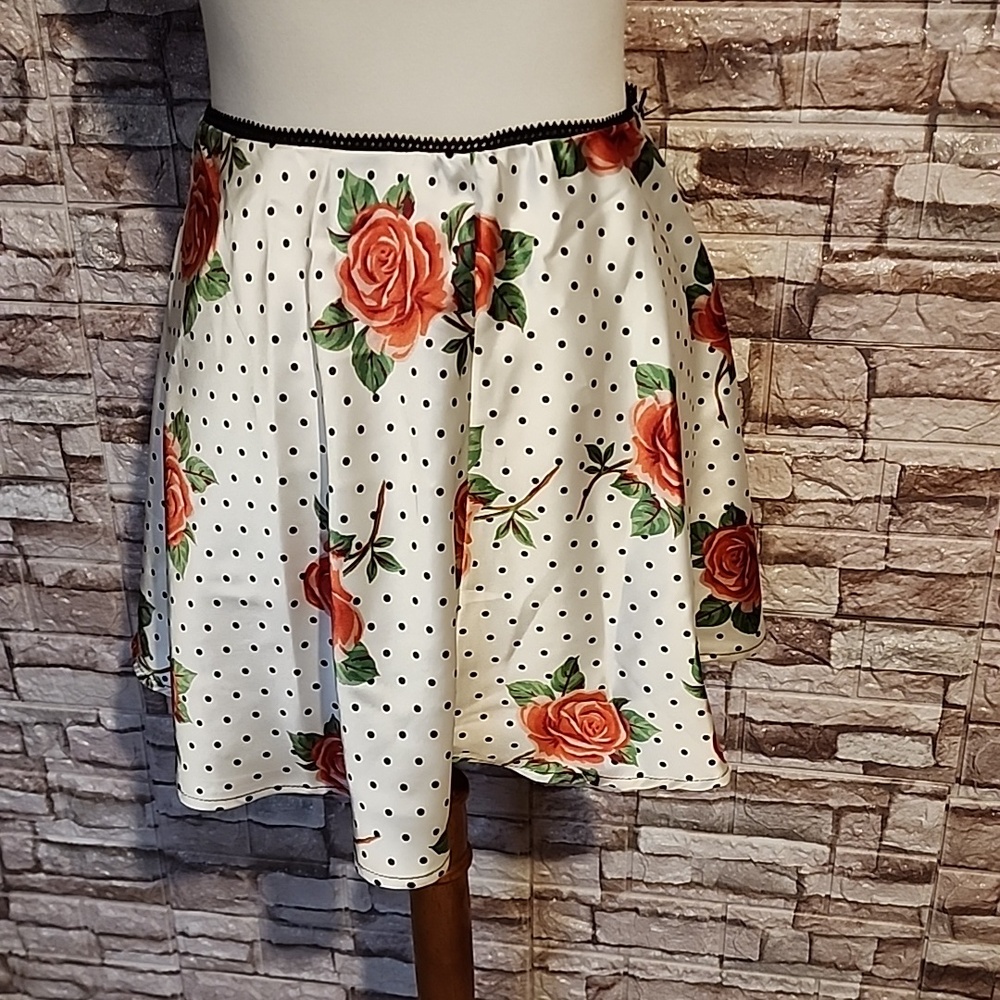 Life  Floral Polka Dot Skirt Brand New